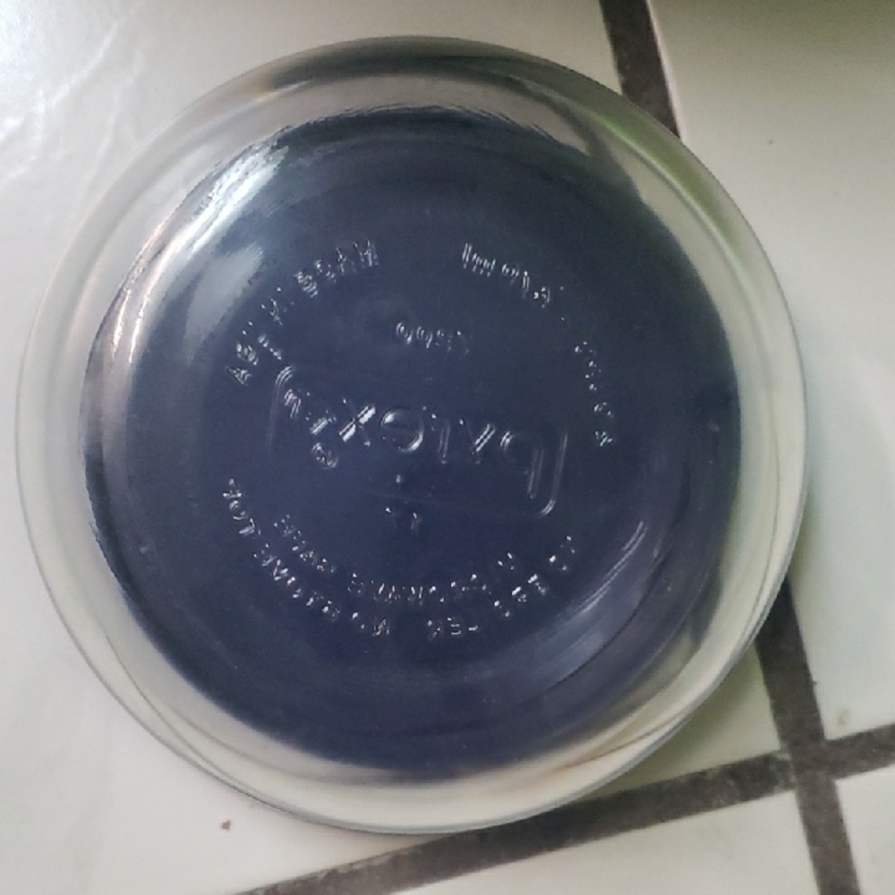 Vintage "Pyrex" mixing/serving bowl, divider, dark blue lids set - Picture 5 of 7